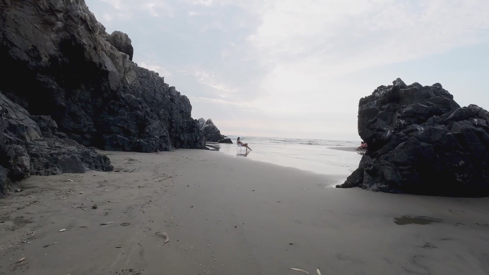 Cargar video: La Chula Swim
